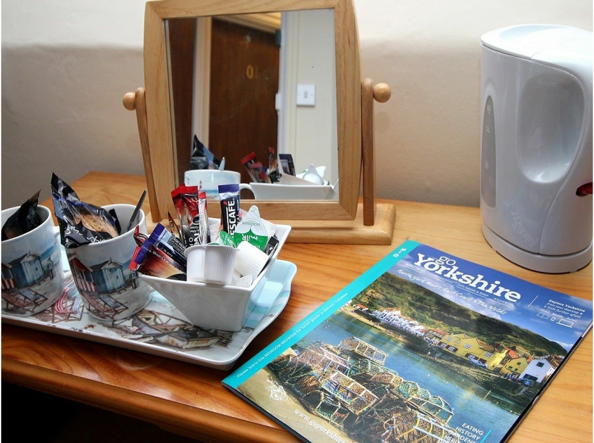 Esplanade Gardens B&B สการ์โบโรห์ ภายนอก รูปภาพ