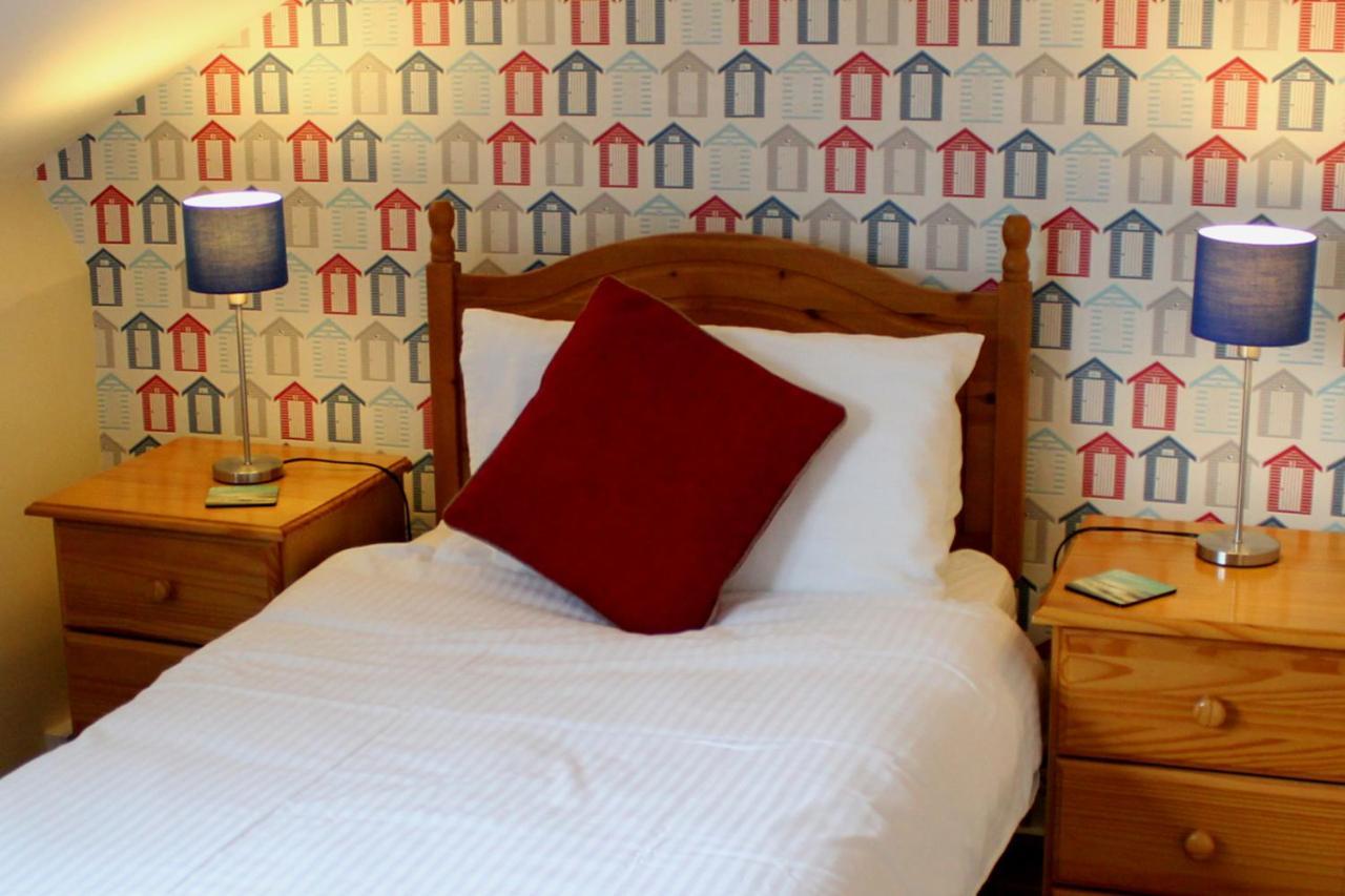 Esplanade Gardens B&B สการ์โบโรห์ ภายนอก รูปภาพ